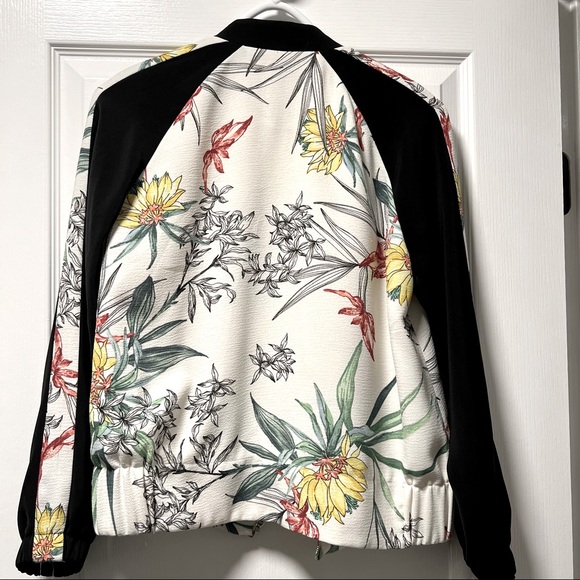 Zara Printed Bomber Jacket - XS - Picture 3 of 8